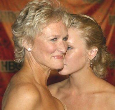 Glenn Close wearing diamonds