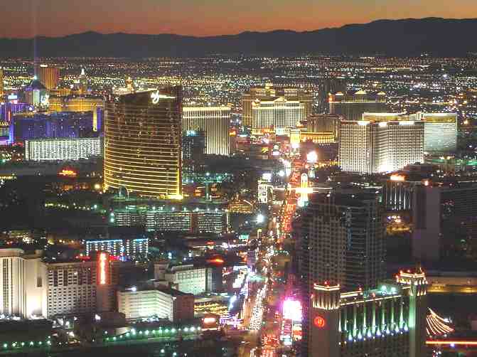 pictures of las vegas strip at night. Las Vegas Strip casinos and