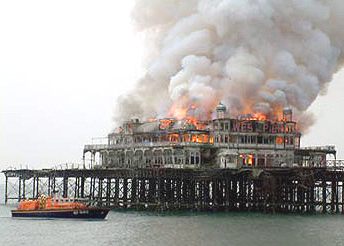 brighton_west_pier_burning_fire_lifeboat.jpg