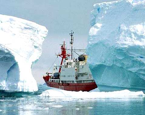 HMS Endurance Antarctic icebergs
