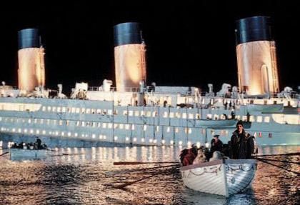 Titanic sinking - from the movie