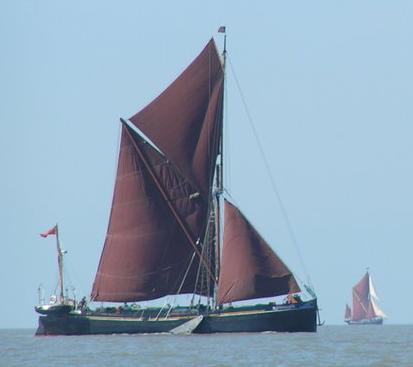 Thames sailing river barge