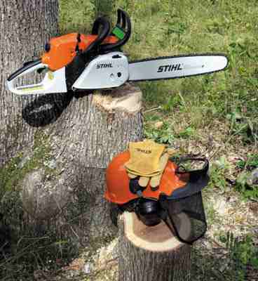 Stihl chainsaw and protective clothing