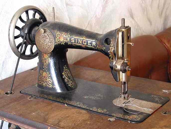 Singer sewing machine classic