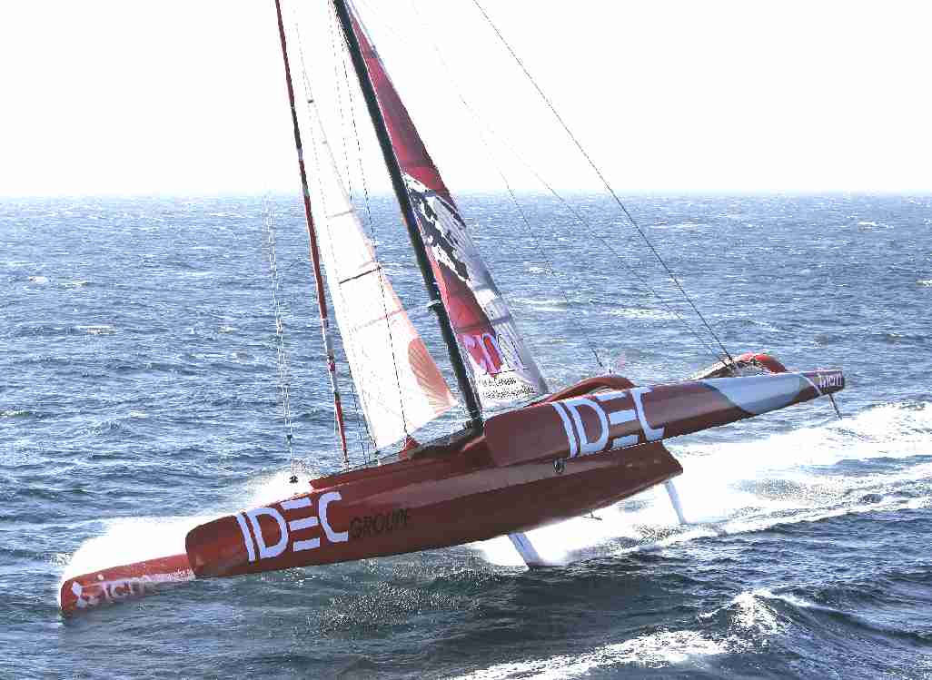 IDEC Groupe trimaran sailing hig Francis Joyon