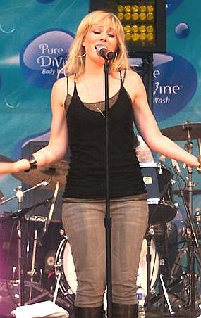 Natasha Bedingfield performing at Toronto, Canada