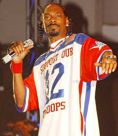 Snoop Dog performing in Hawaii