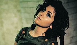 Katie Melua leaning backward