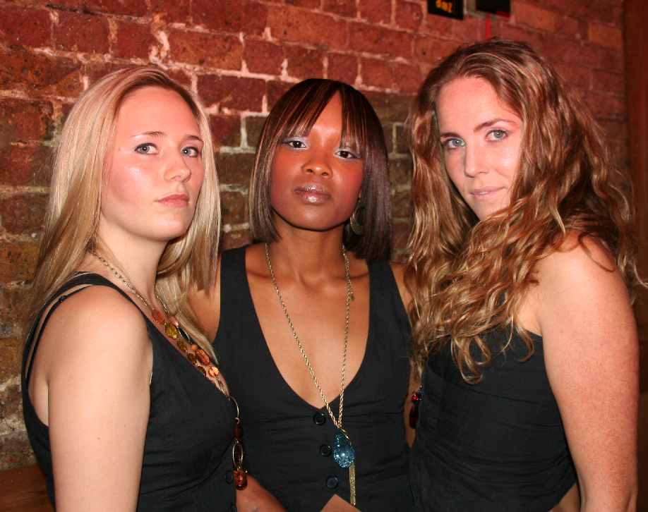 Kismet Girls, brilliant new unsigned London based girl group on tour