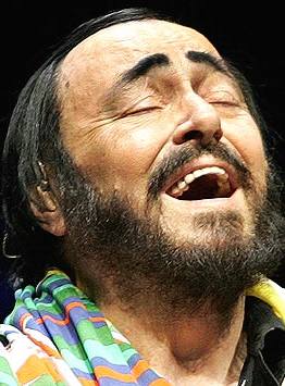 Pavarotti singing with feeling eyes closed