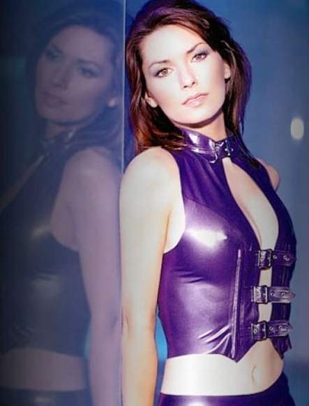 Shania Twain purple mirrors