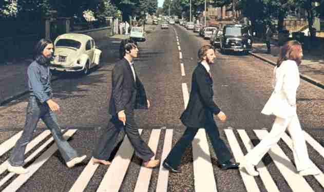 the_beatles_crossing_road.jpg