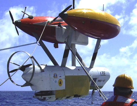 Autonomous robotic survey vessel - Woods Hole Oceanographic Institute