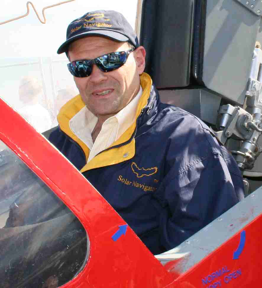 Nelson Kruschandl tries a Red Arrows BAE Hawk