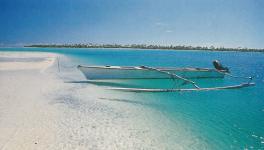 Maupiti Motu near Bora Bora tranquil beach