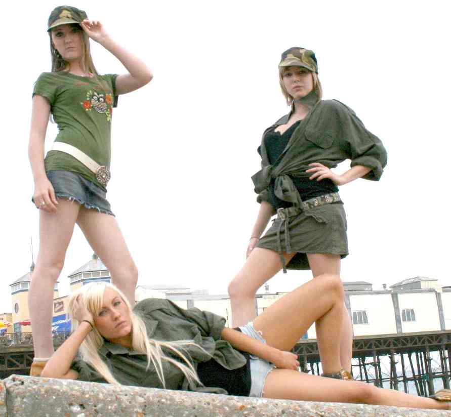 Sushine Girls strutting Hastings Pier