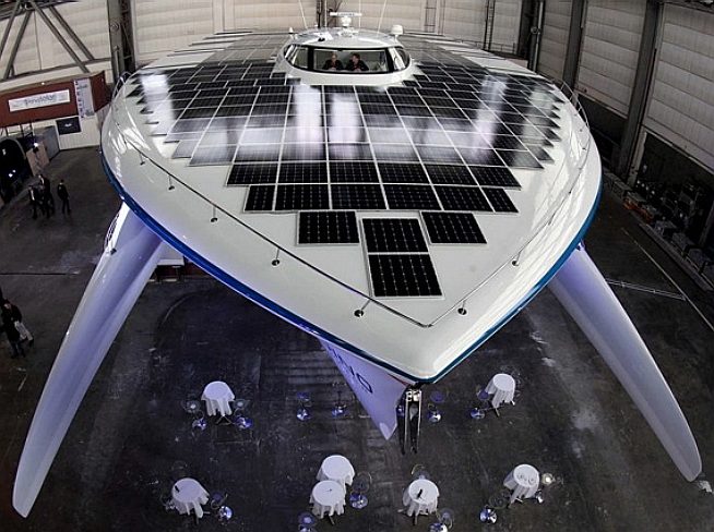 Cruising sailing yacht solar powered PlanetSolar world record circumnavigation
