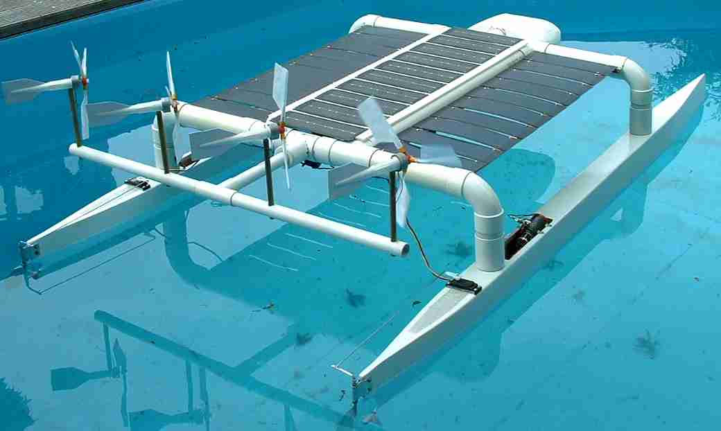 Catamaran spider boat, solar powered test model