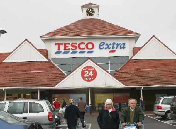 Tesco extra supermarket entrance
